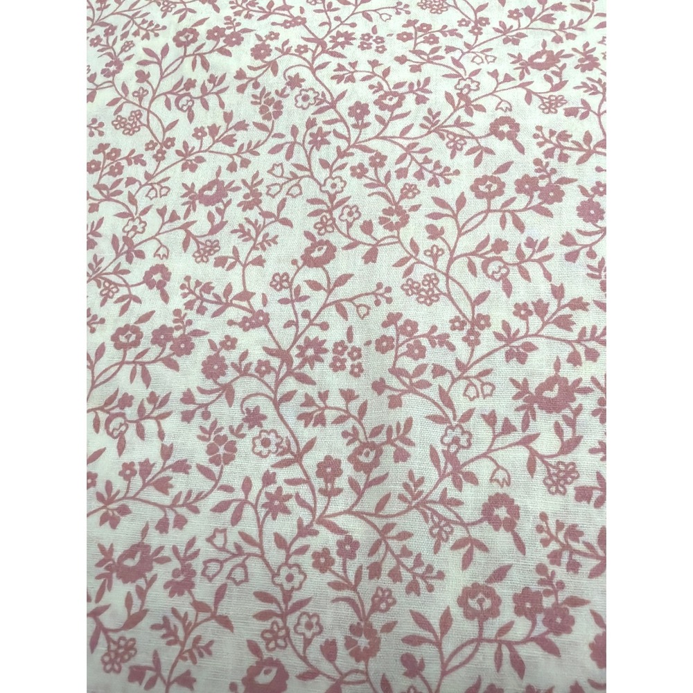 Vintage Victorian Feminine Floral Fabric Cottagecore Grandmacore Shabby Chic